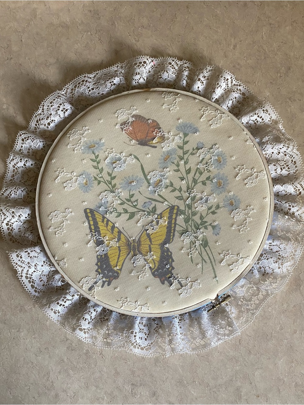 Vintage Cottagecore Lace Butterfly Floral Doily Wall Hanging Decor Grannycore